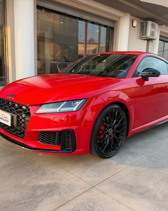 Audi TT TTS Coupé TFSI quattro S tronic competitio