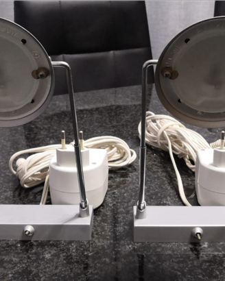 2 lampade da fissare sui mobili
