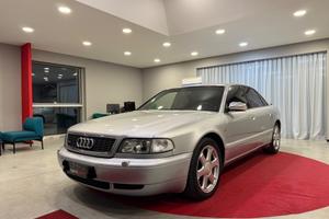 Audi A8 S8 4.2 V8 QUATTRO 340CV PRIMA SERIE