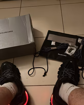 Balenciaga Track led