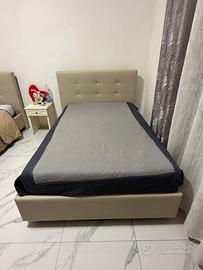 Coppia letti una piazza e mezzo + materassi