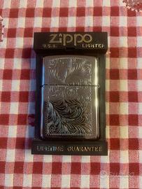 Accendino Zippo Venetian vintage