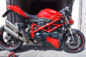 Ducati street fighter leggere bene