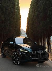 AUDI SQ8 4.0 V8 TDI QUATTRO CARBOCERAMIC