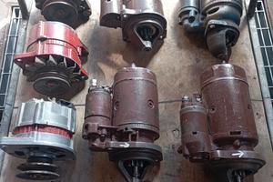 4 Motorini avviamento 3 alternatori