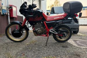 Honda dominator
