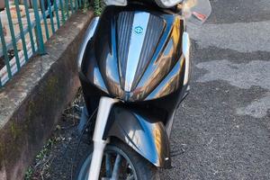 Beverly tourer 125cc