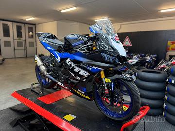 Yamaha R3 - Mektronic PRONTO GARA