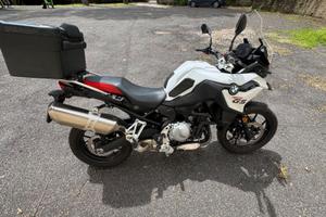 BMW 750GS