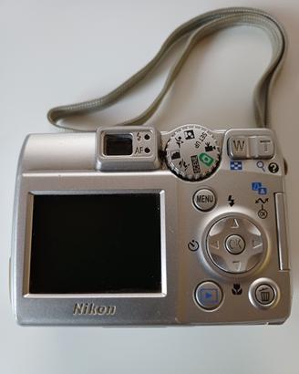Nikon coolpix E5600