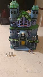 Castello di Casper con personaggi