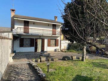 Immobile in asta di 155 m² con 3 locali a San Bass