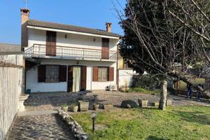 Immobile in asta di 155 m² con 3 locali a San Bass