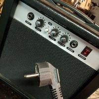 Amplificatore per Chitarra  | Distorsore Integrato