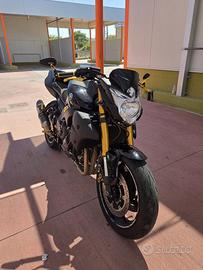 YAMAHA FZ8 2011