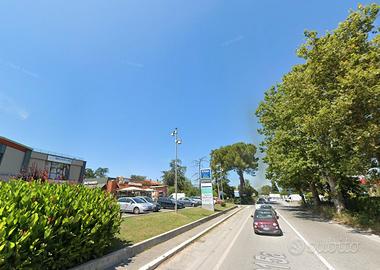 Capena quadrilocale con balcone e p.auto