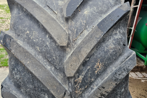 Gomme e cerchi new holland