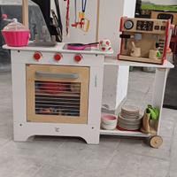 Cucina in legno per bambini
