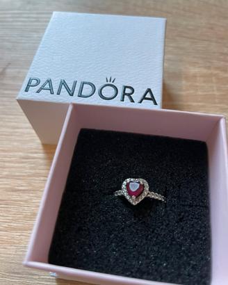 Anello pandora con cuore rosso