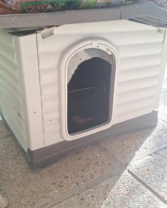 Cuccia coibentata per cane o gatto Ferplast