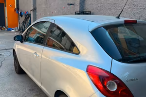 Opel corsa Gbl benzina