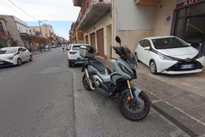 Honda X-ADV 750 Pari al nuovo Km16.000 Certif.