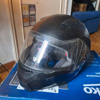 Due caschi integrali LS-2 e BKS taglia M