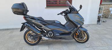 TMax 560