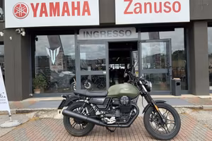 Moto Guzzi V7 III Stone