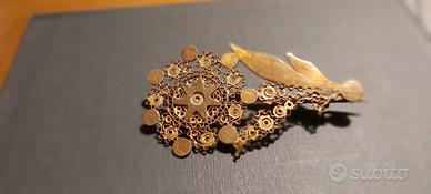 Spilla antica Sarda in oro 18