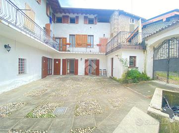 2 LOCALI A SALE MARASINO