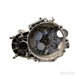 CAMBIO MANUALE COMPLETO VOLKSWAGEN Passat Berlina