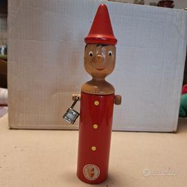 Salvadanaio Pinocchio con lucchetto e chiavetta