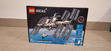 lego 21321
