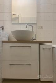 Mobile bagno sospeso