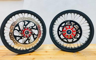 Cerchi R17” motard fantic 4T