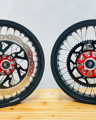 Cerchi R17” motard fantic 4T