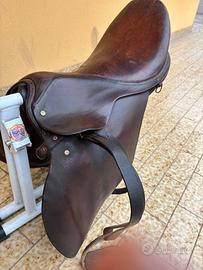 Sella Prestige modelloJ.A. Barnsby & Sons (London