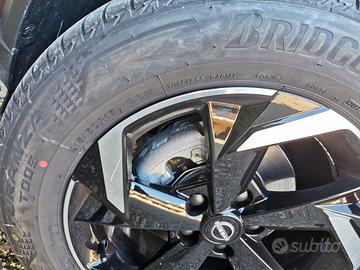 4 gomme nuove estive Bridgestone Turanza 215