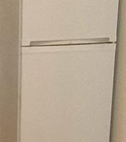 FRIGORIFERO CON CONGELATORE