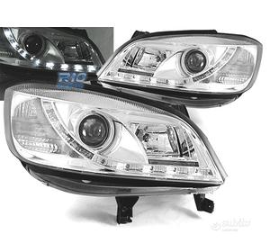 FARI OPEL ZAFIRA 99-05 LUCE DIURNA A LED FONDO CRO