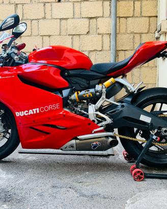 Ducati 899 red abs