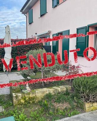 Casa indipendente di 144 m² con 5 locali e box aut