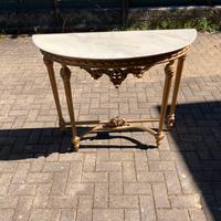 Consolle d’epoca con splendido piano in marmo