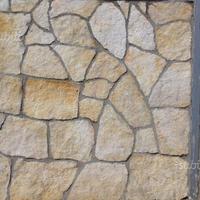 Pietre gialle colorate