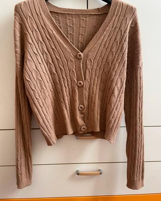 Cardigan corto a trecce