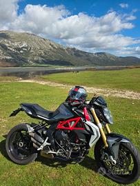 mv agusta brutale 800rr 