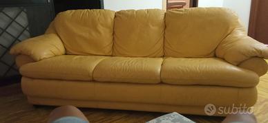 divano similpelle 