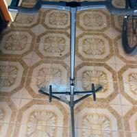 Supporto universale per 2 chitarre bespeco