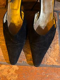 Scarpa campscio nero con  inserto trasparente nel